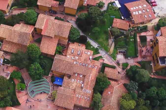 Sedes y Centros Poli