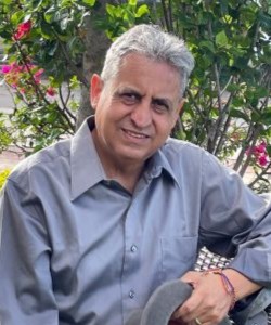 Conferencista Salvador Salas Zamudio