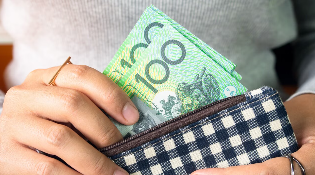 Australia promovió el uso de efectivo