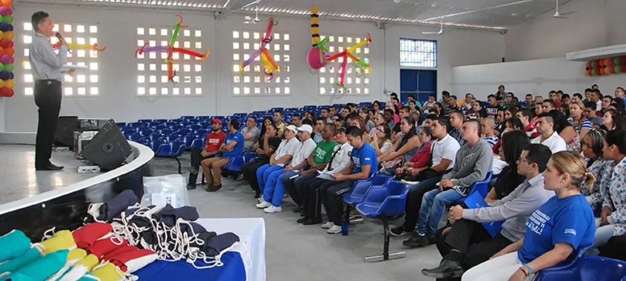 bienvenida_grancolombianos_medellin.jpg