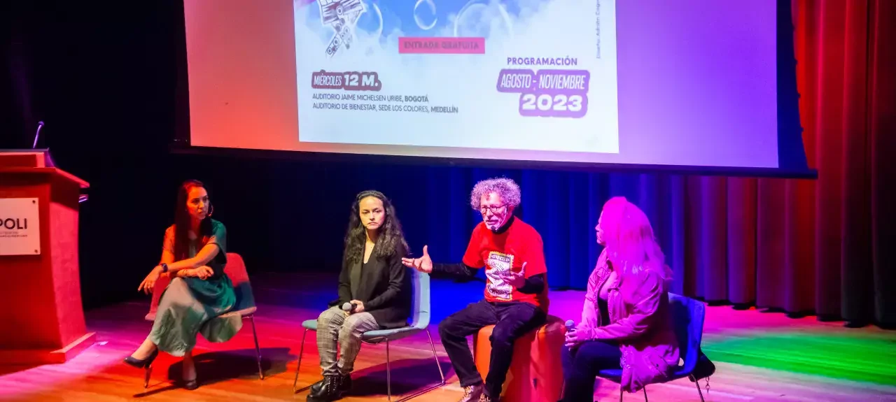 La Moviola - ‘AbraSOS, el peligro de no querernos’