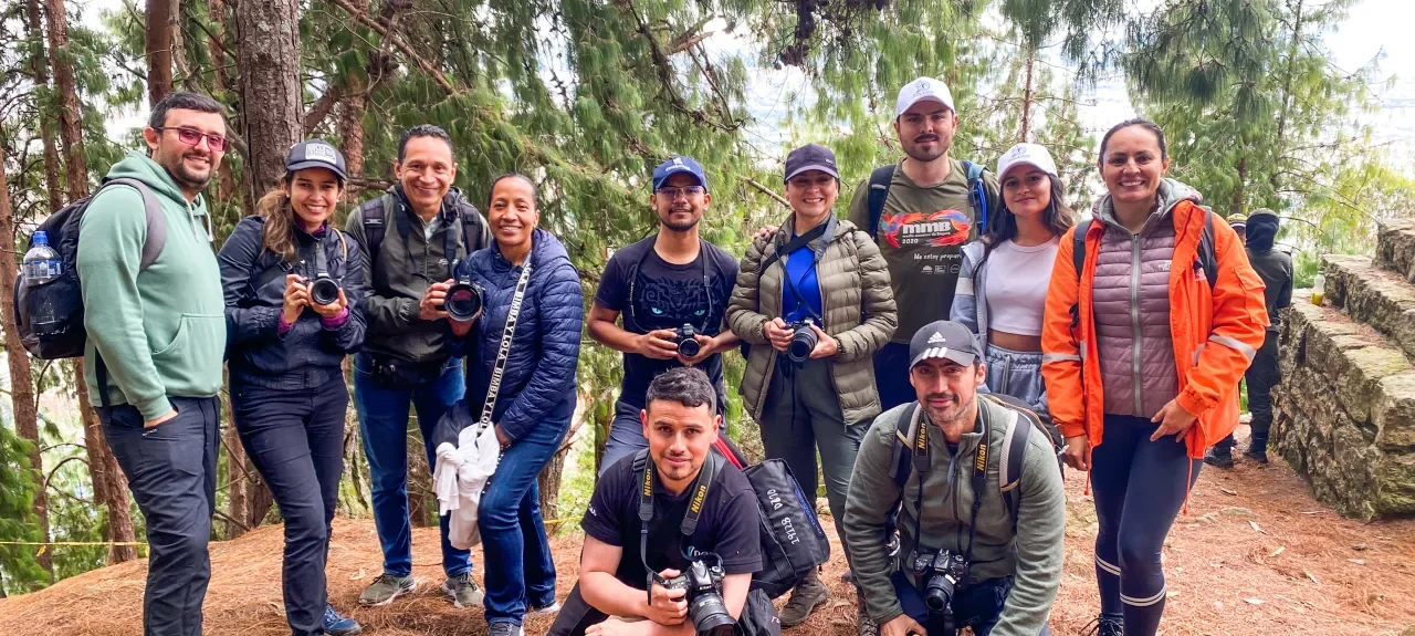 Así se vivió la primera salida de campo del curso de fotografía para profesores y colaboradores 