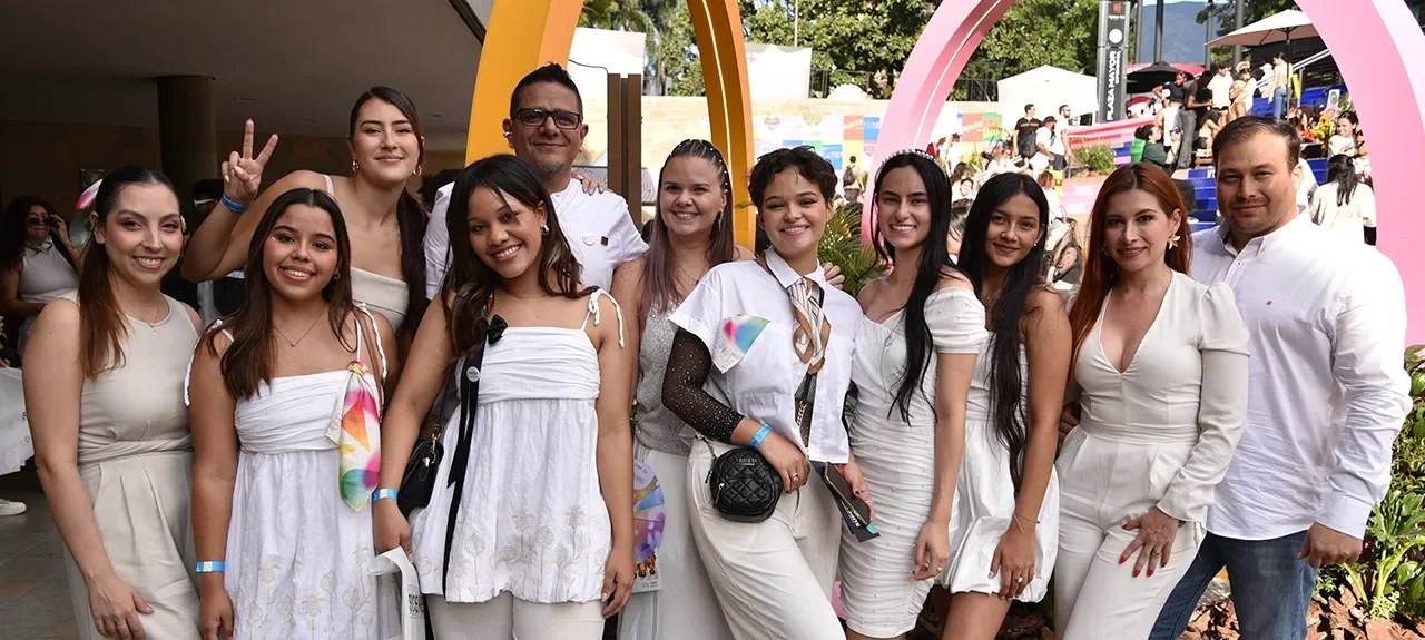 PASARELA SERES SOMOS SOMOS SERES