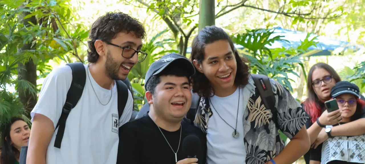 Un día de talento con el Karaoke en Idiomas.