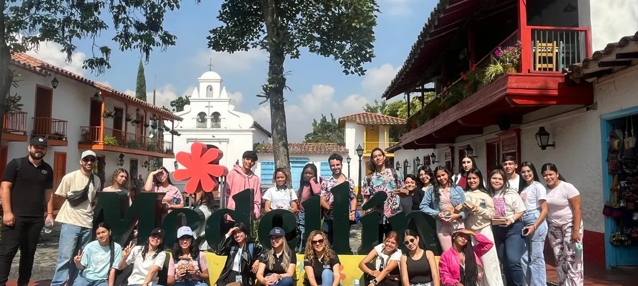 Bienvenida Extranjeros Medellín