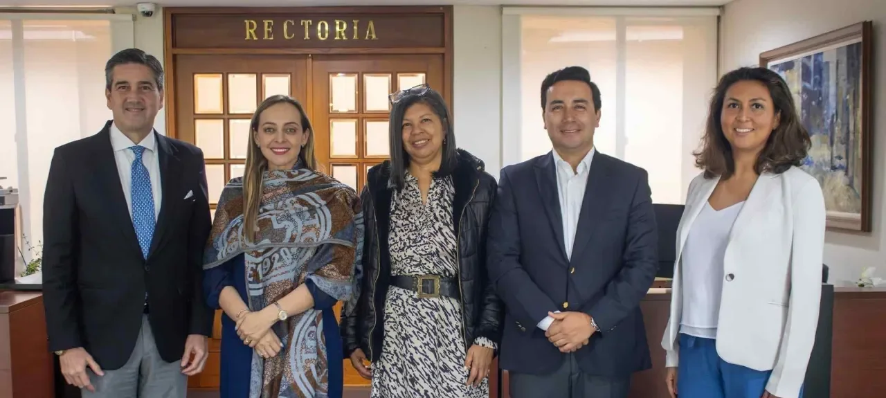 Visita Senadora