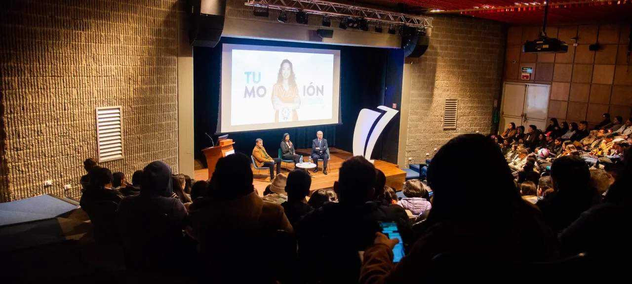 Acreditación institucional en alta calidad