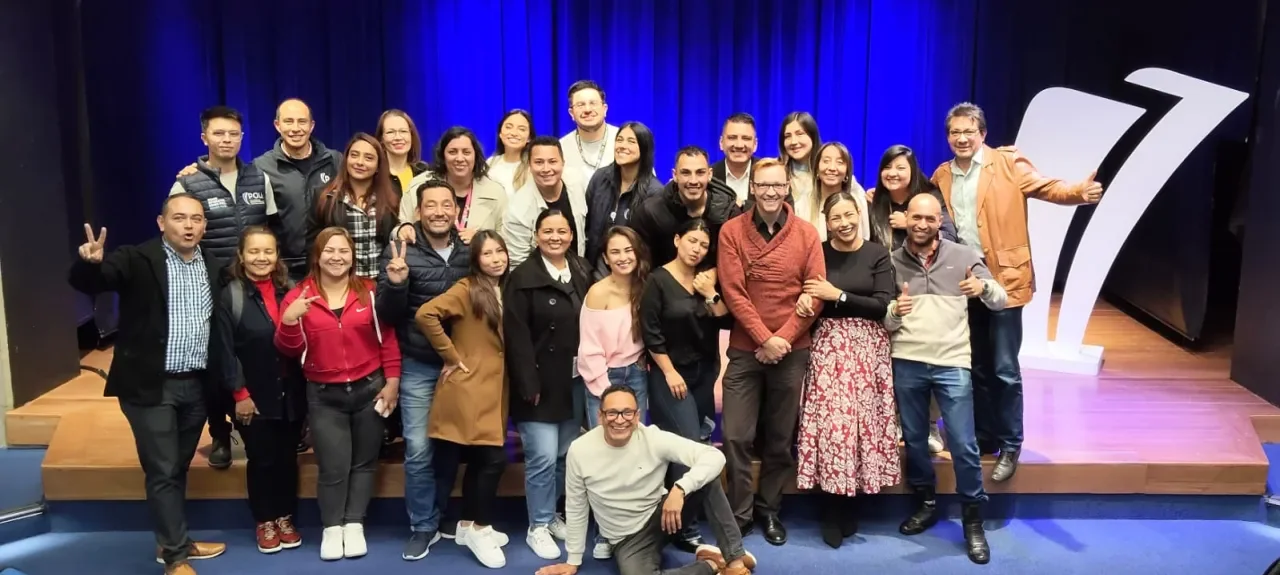 Más de 30 colaboradores se entrenaron para ser maestros de ceremonia institucionales