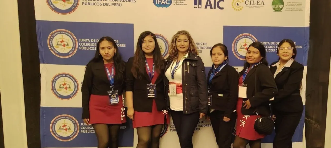 Profesora Poli aportó su visión sobre finanzas sostenibles en la CONAFIN 2025