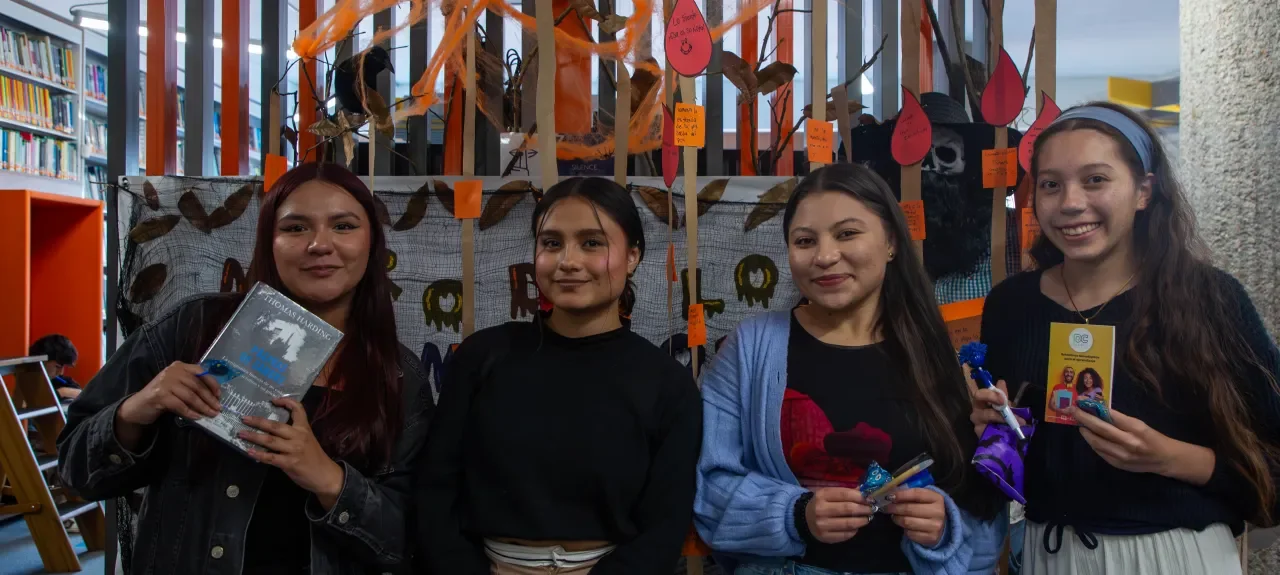 Entre cuentos, pistas y canciones, el Especial de Halloween cobró vida en la Biblioteca SISNAB