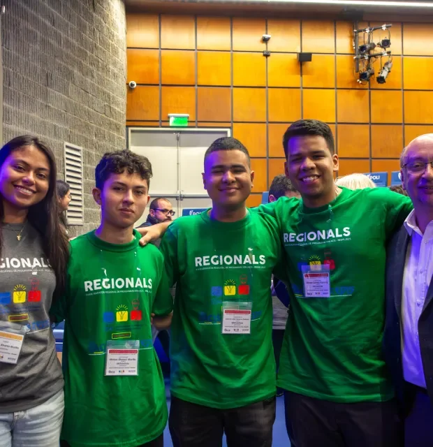 Talento Poli alcanzó el top 10 nacional en la Maratón Latinoamericana de Programación