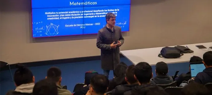 Escuela de Ciencias Básicas