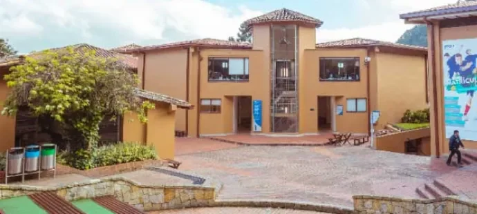 Campus Principal Poli Bogotá