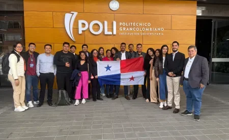 Comitiva de la Universidad de Panamá 1