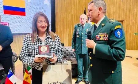 POLI Escuela Superior de Guerra 1