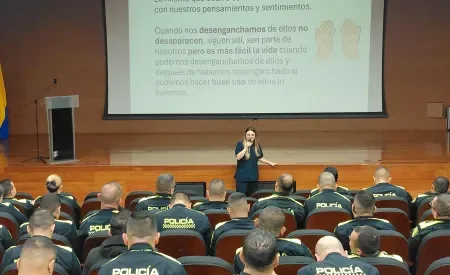 Bienestar emocional Poli en el Congreso de la República 2