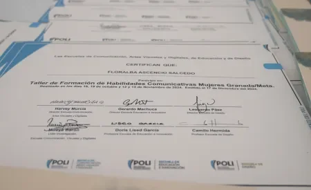 Mujeres granadinas por la paz de Colombia 5