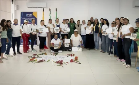 Mujeres granadinas por la paz de Colombia 3