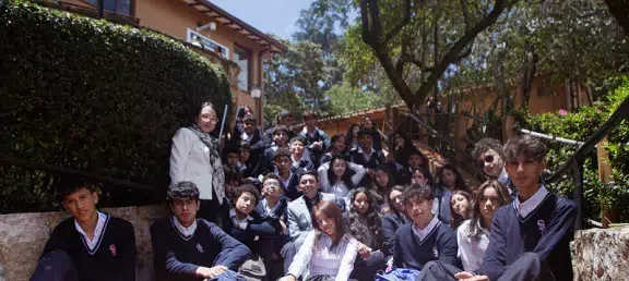 com-5859_-_cubrimiento_-_jornada_de_inmersion_colegio_divino_salvador_-_web_evento.jpg