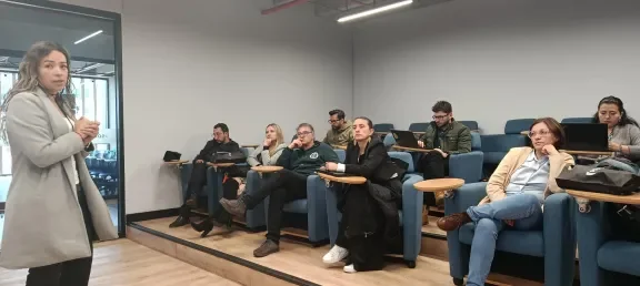 Socialización del Modelo Institucional de Seguimiento a Graduados