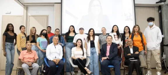 Liderazgo y Ética Social: Investigación Social Aplicada