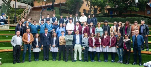 Estudiantes de colegios bogotanos demostraron su potencial emprendedor en el E-Fest del Poli