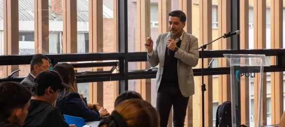 El Poli reunió expertos para analizar los nuevos retos en seguridad y salud laboral