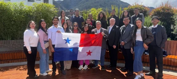 Comitiva de la Universidad de Panamá visitó el Poli para fortalecer alianzas en ingeniería