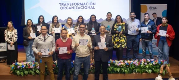 Orgullosamente POLI 2025