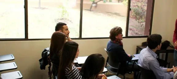 Reunión general de estudiantes de Turismo